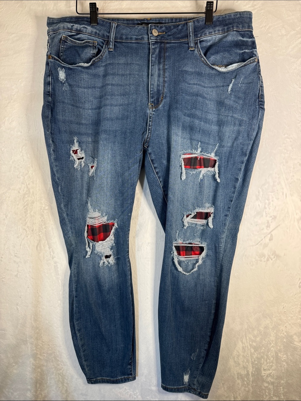 Judy Blue Distressed Skinny Fit Jeans with Red Buffalo Plaid Patch 22W